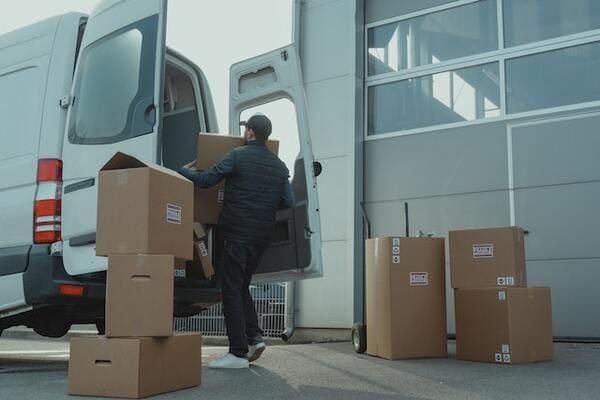 Diferentes Tipos de Cargas en el Transporte de Mercancías